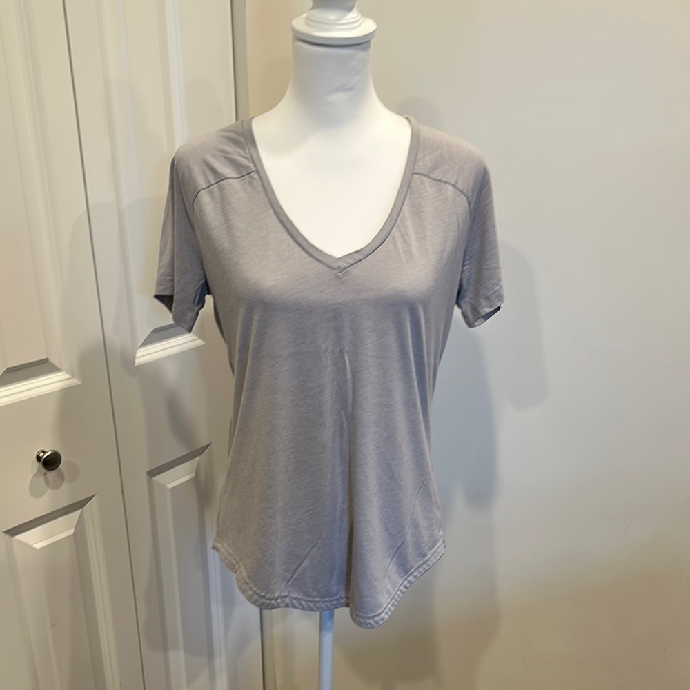 Aadidas Light Gray V-Neck Short Sleeve Tee